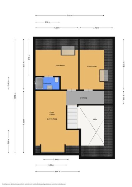 House floor plan with rooms and measurements.