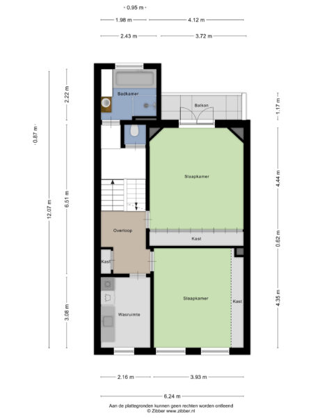 Floor plan with labeled rooms and measurements.