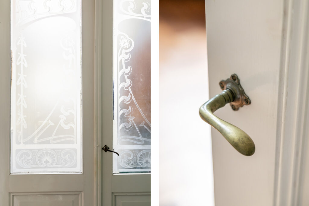 Decorative frosted glass door and vintage handle