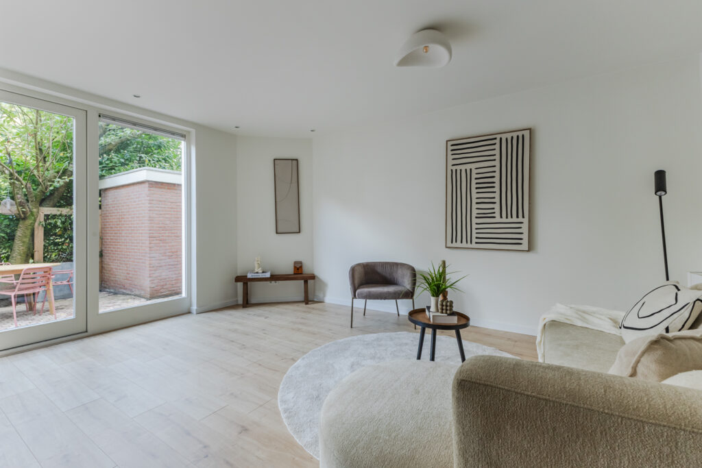 Minimalist living room with modern decor.
