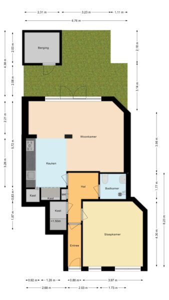 Floor plan of an apartment with labeled rooms.