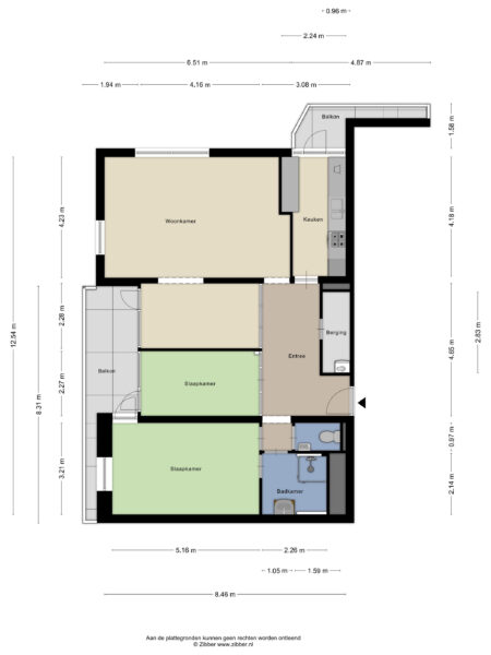 Apartment floor plan with measurements and rooms labeled.