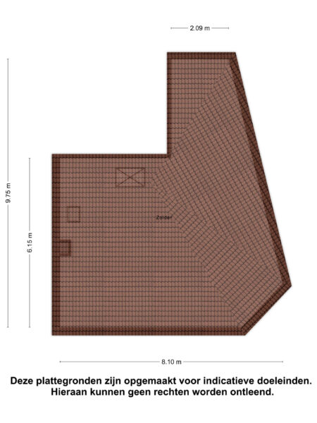 House roof plan with dimensions marked in meters.