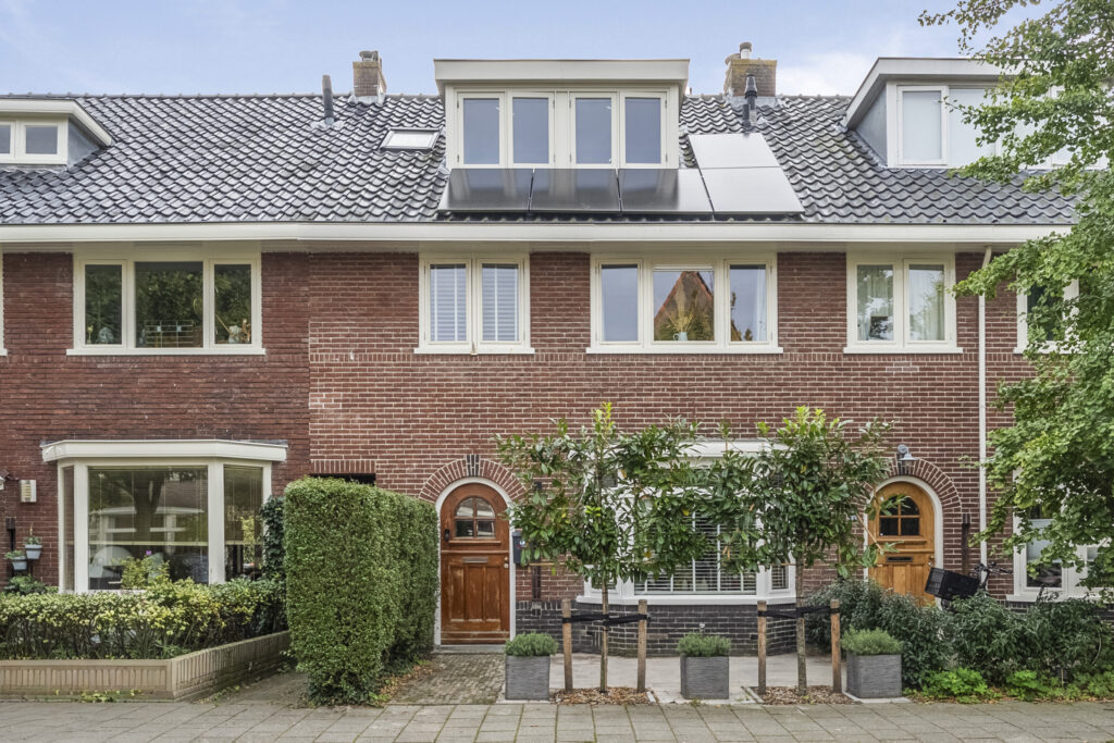 Zinneveltlaan 16, Santpoort-Zuid