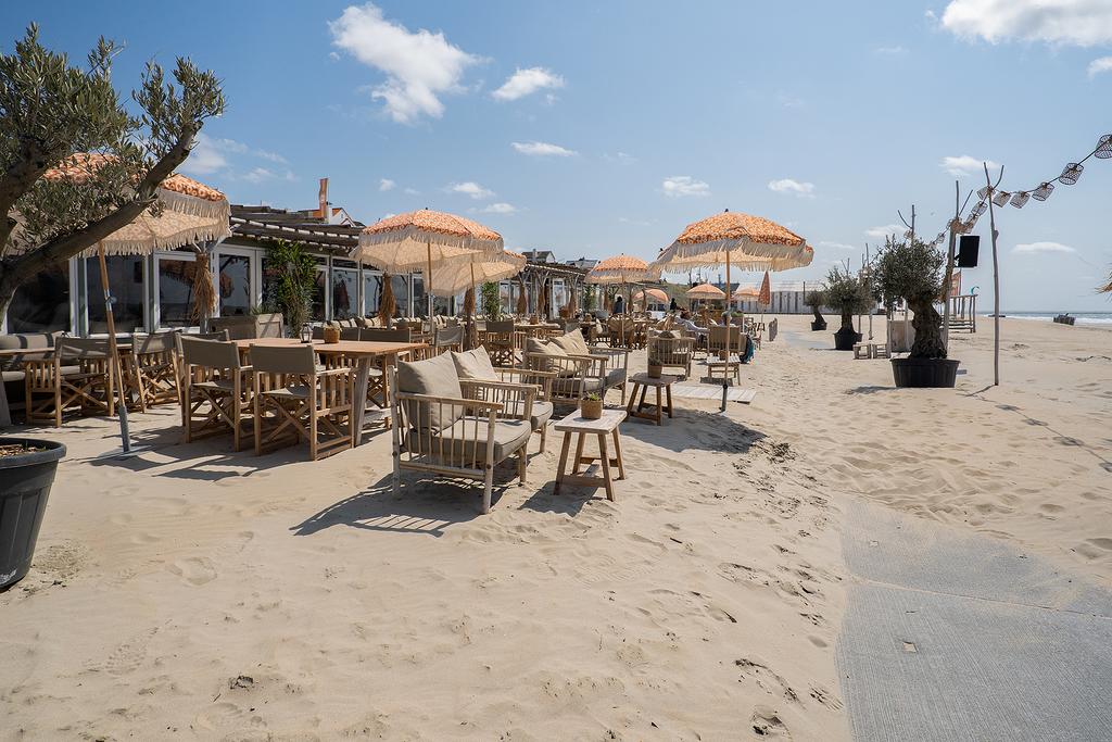 Beachside café with umbrellas and seating