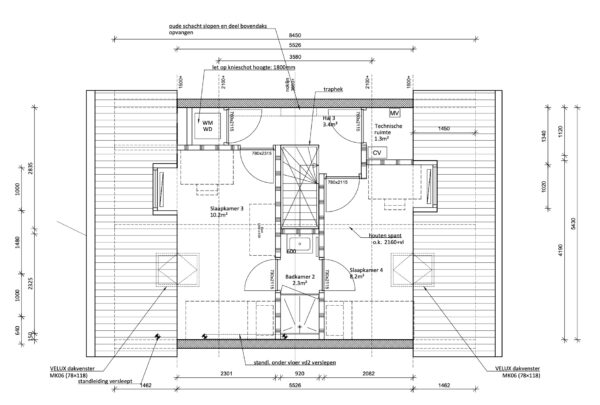 Residential floor plan with measurements and room layout.