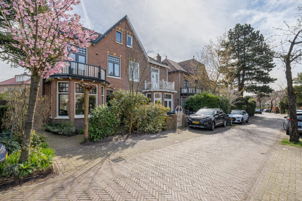 albert grootlaan 14, naarden – foto